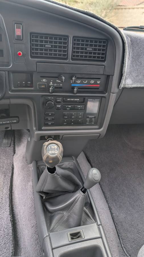 Toyota-pick-up-1990-8