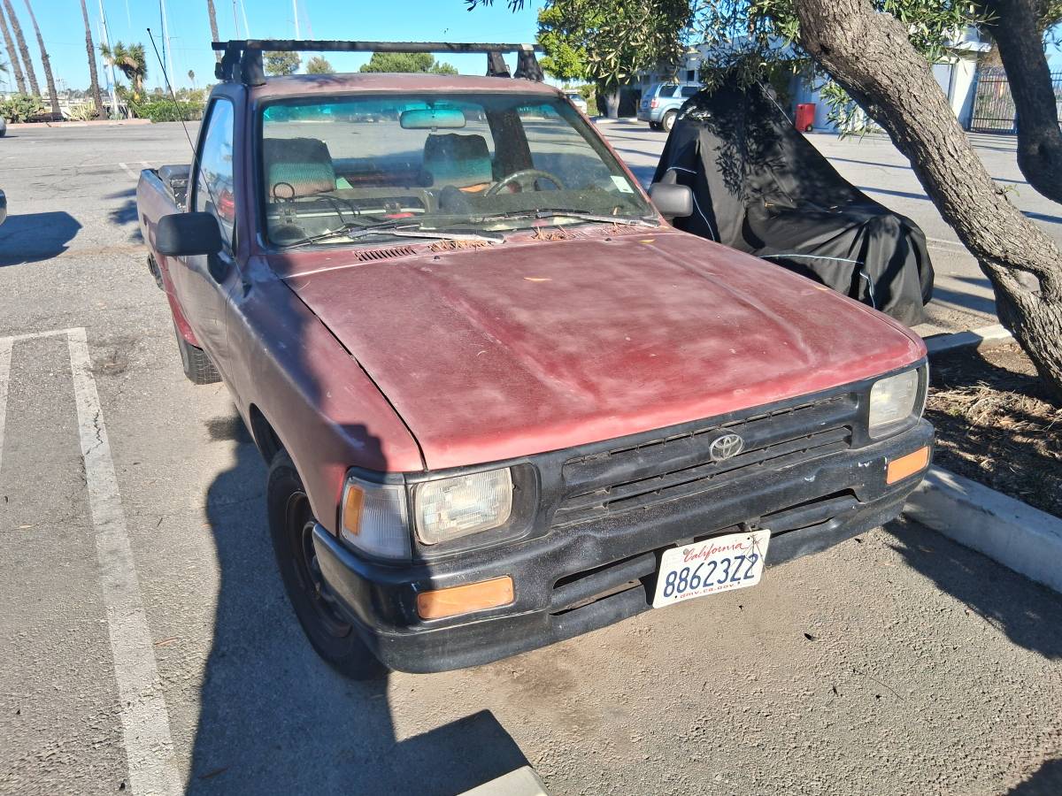 Toyota-pick-up-1992-red-3
