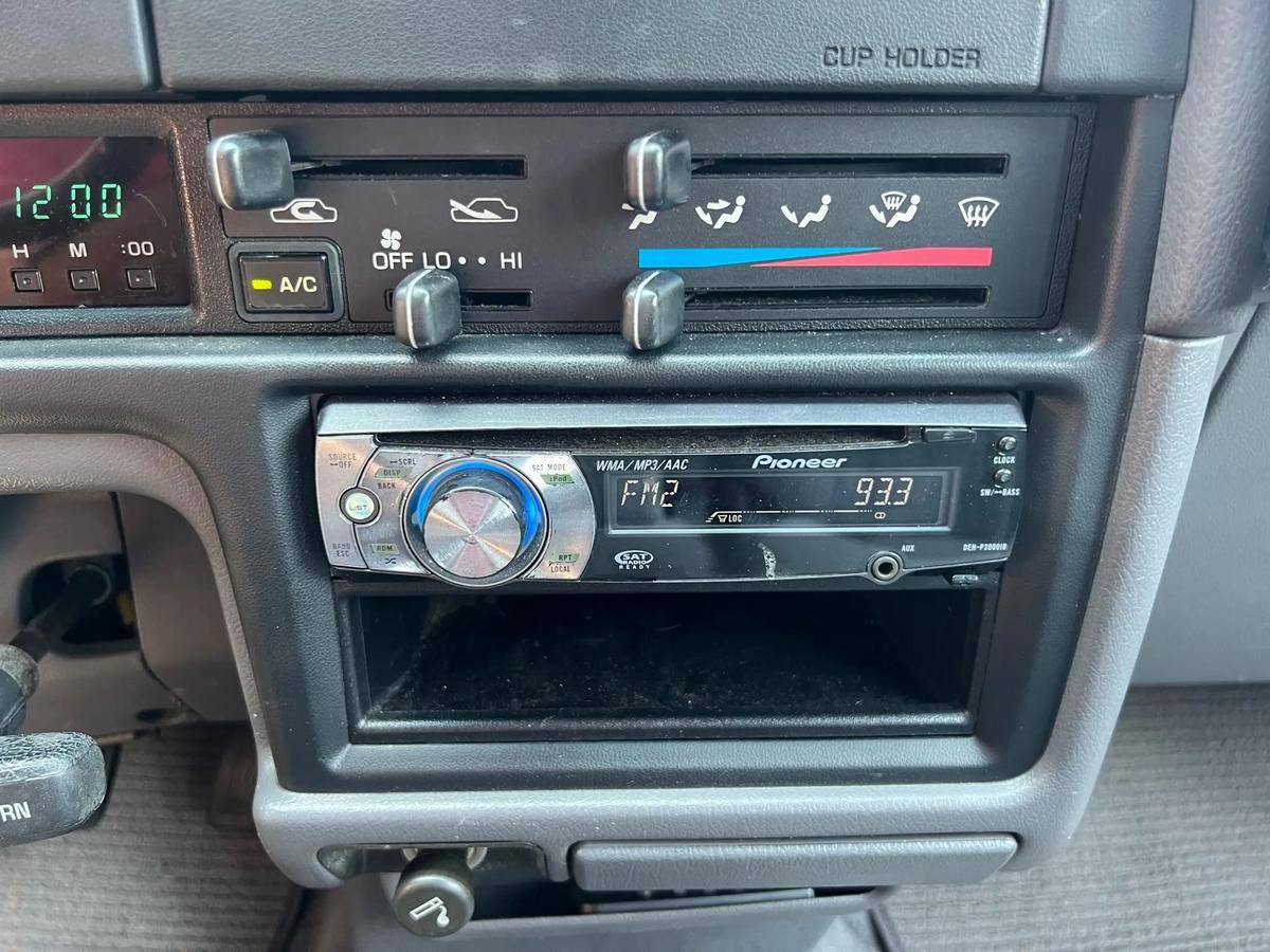 Toyota-pick-up-1993-14