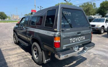 Toyota-pick-up-1993-4