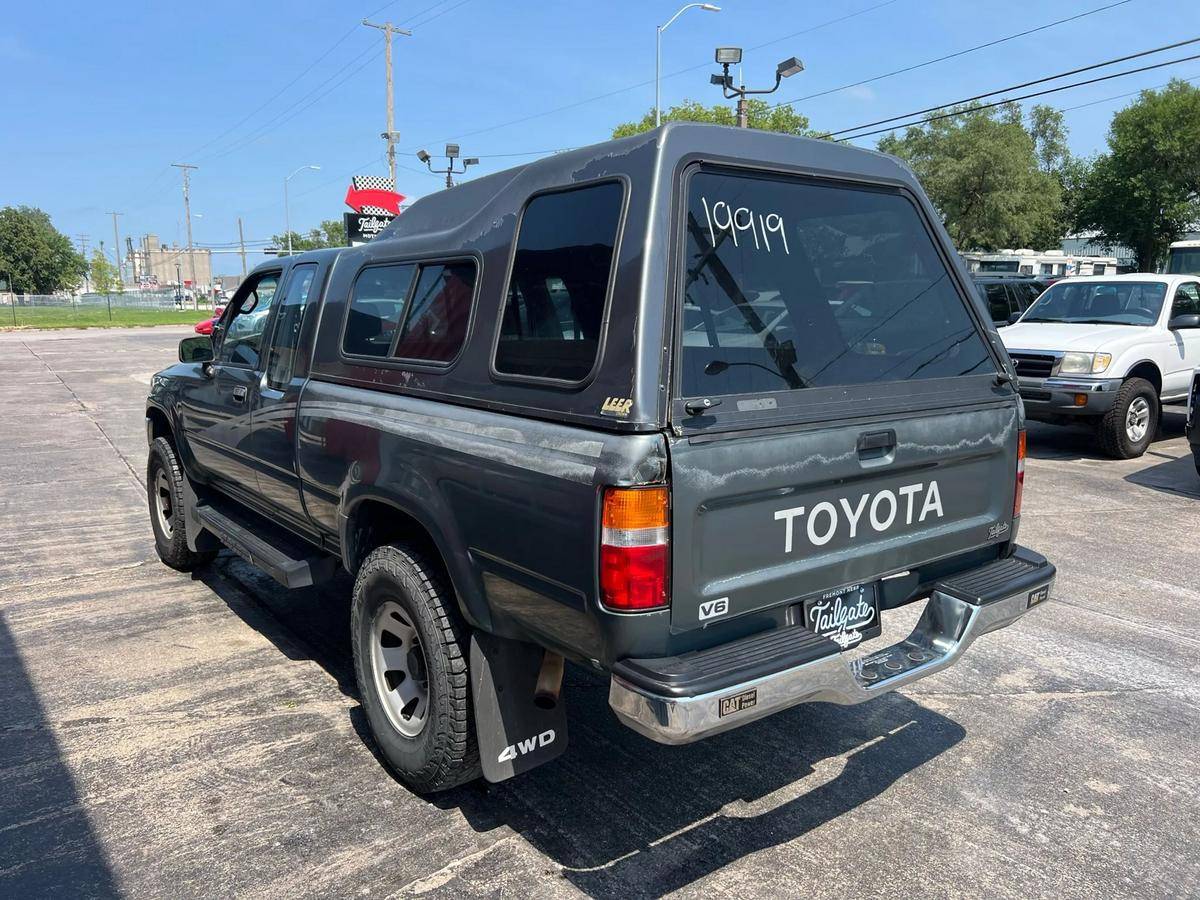 Toyota-pick-up-1993-4