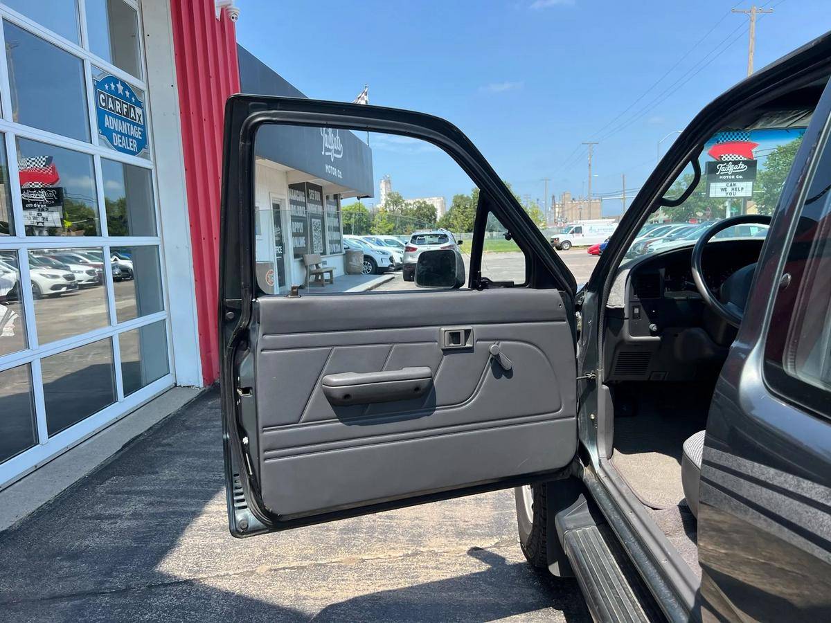 Toyota-pick-up-1993-8