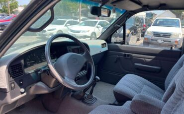 Toyota-pick-up-1993-9