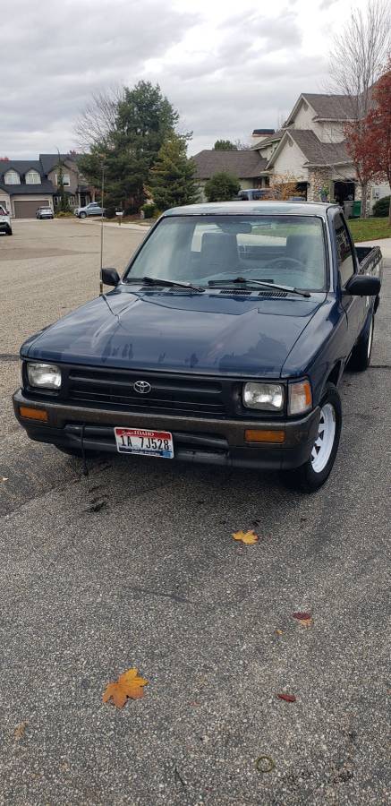 Toyota-pick-up-r22e-1993-blue-1