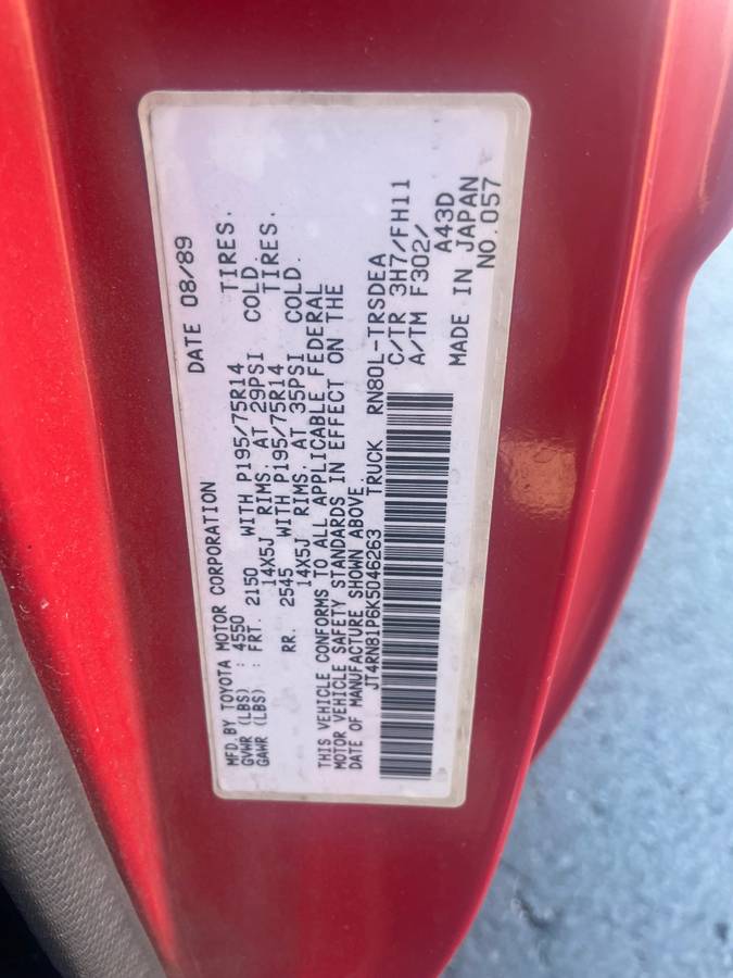 Toyota-pick-up-rn80-1989-red-9