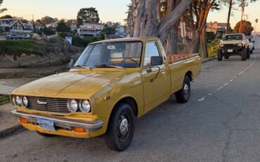 Toyota-pickup-1976-yellow-3