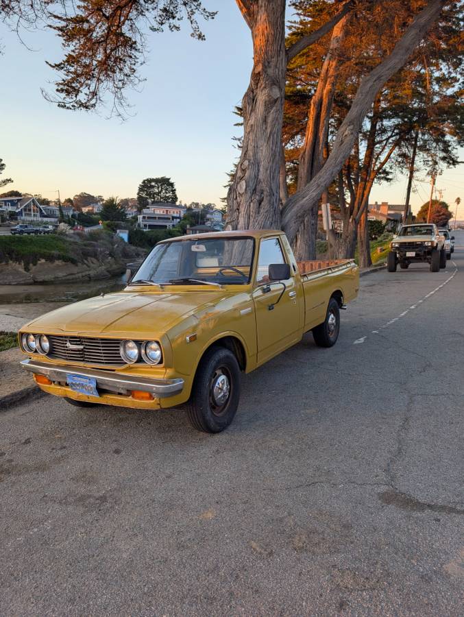 Toyota-pickup-1976-yellow-3