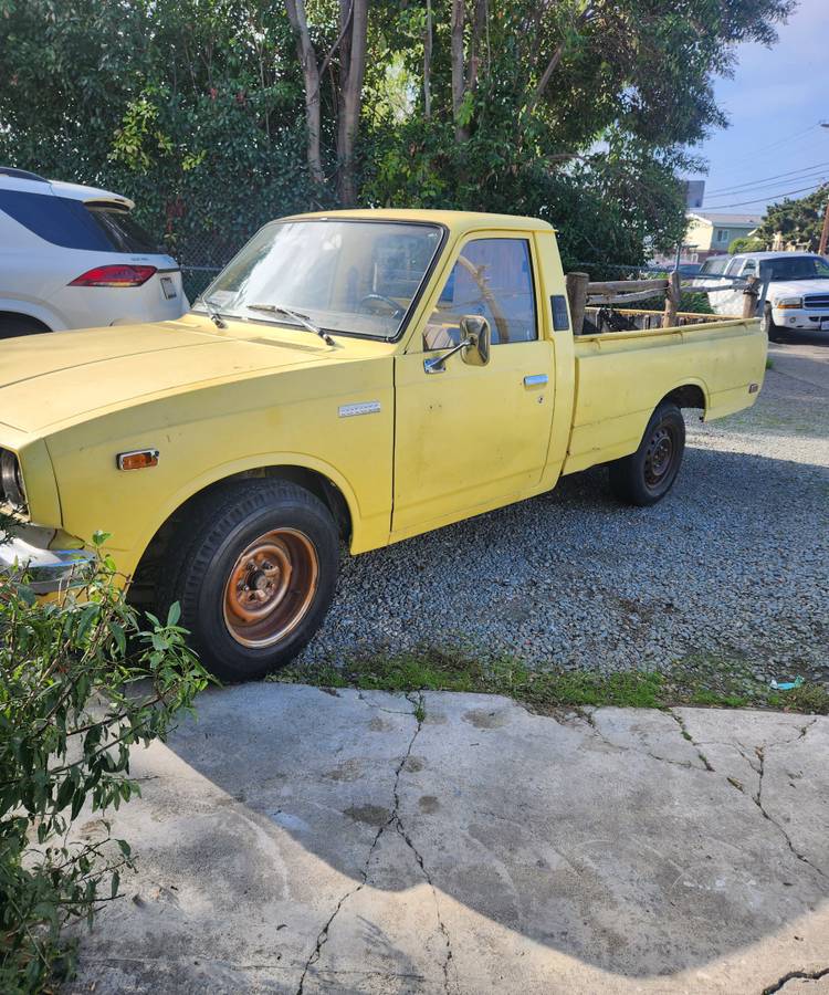 Toyota-pickup-1977-11