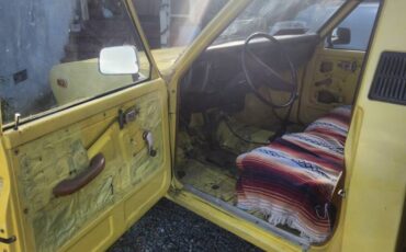 Toyota-pickup-1977-12