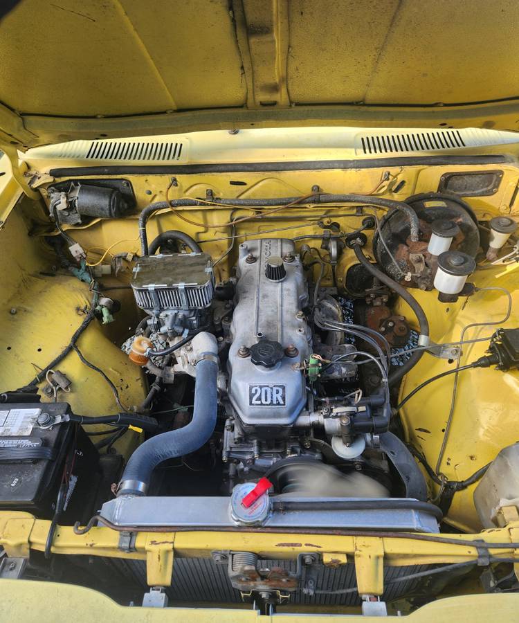 Toyota-pickup-1977-2