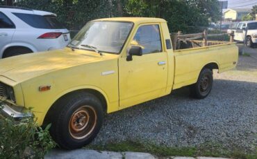 Toyota-pickup-1977-3