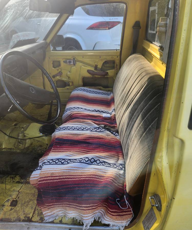 Toyota-pickup-1977-4