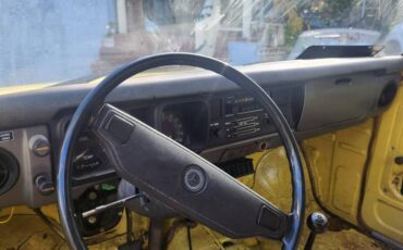 Toyota-pickup-1977-5