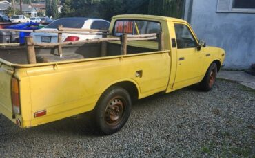 Toyota-pickup-1977-6