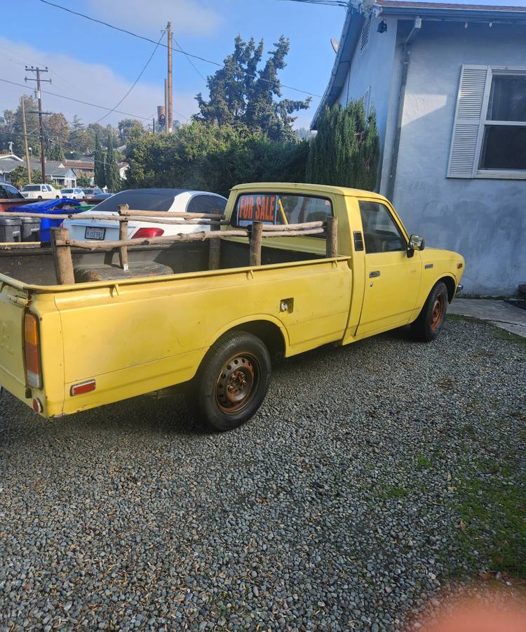 Toyota-pickup-1977-6