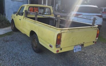 Toyota-pickup-1977-7