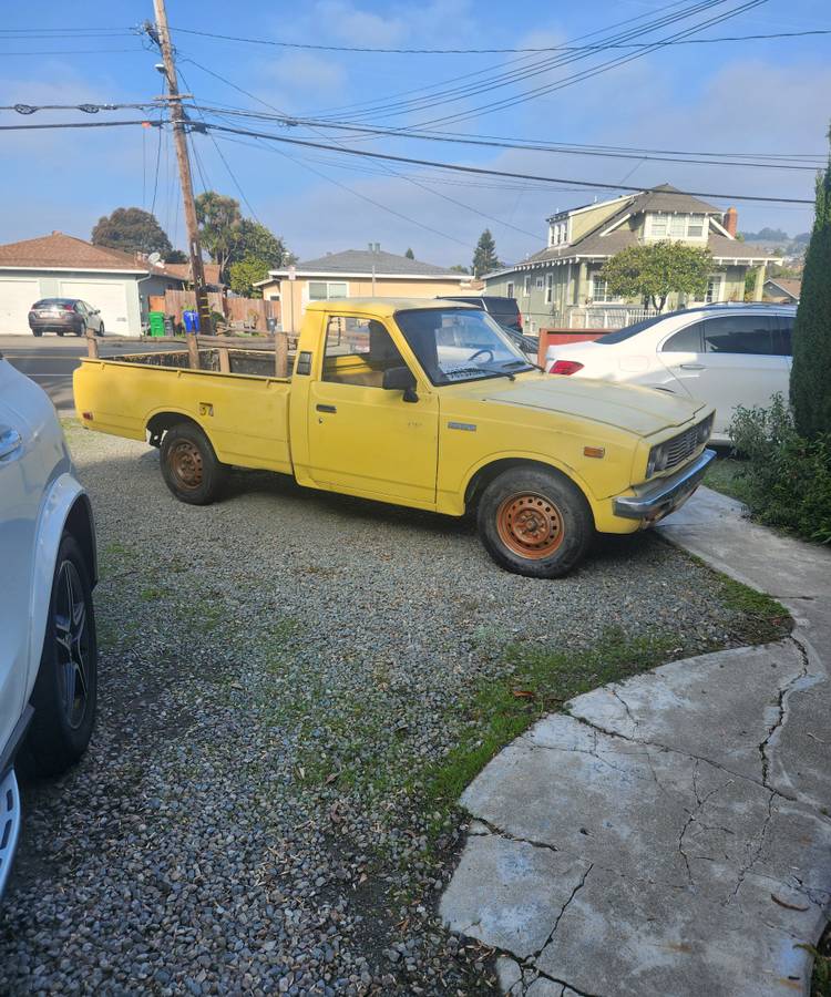 Toyota-pickup-1977-9