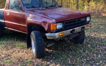 Toyota-pickup-1987-1