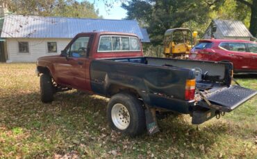 Toyota-pickup-1987-3