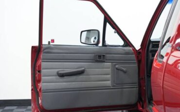 Toyota-pickup-1988-red-18