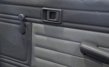 Toyota-pickup-1988-red-21