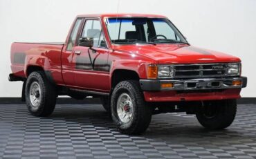 Toyota-pickup-1988-red-6