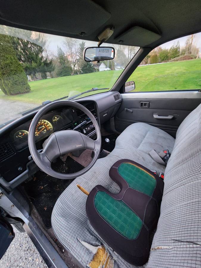 Toyota-pickup-1990-black-5