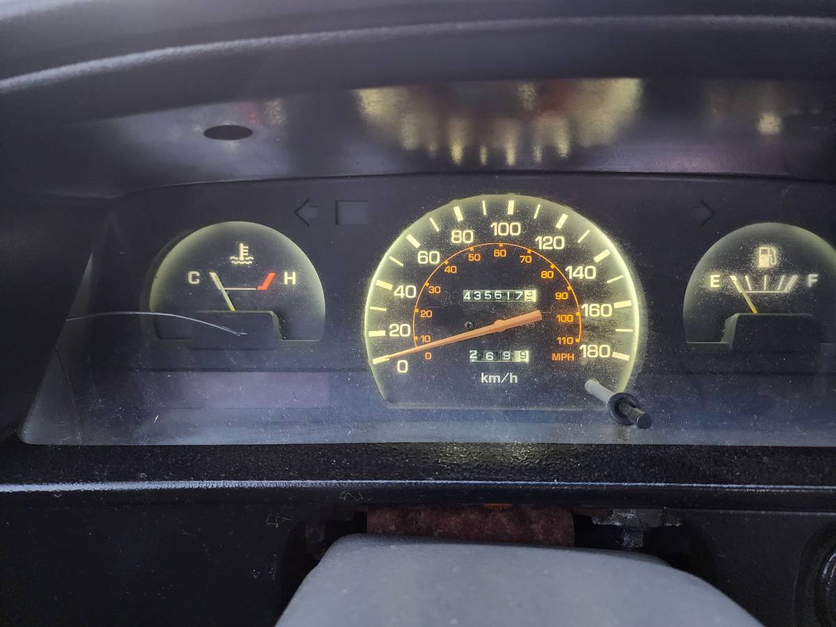 Toyota-pickup-1990-black-6