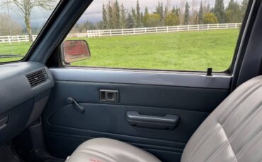 Toyota-pickup-1991-blue-2