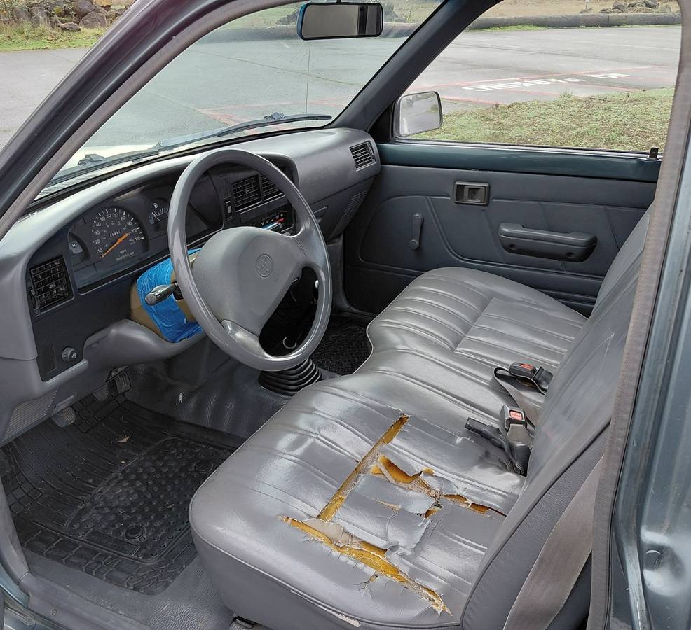 Toyota-pickup-1992-green-2