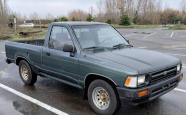 Toyota-pickup-1992-green-3