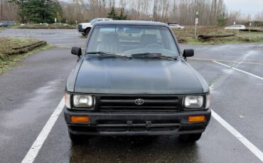 Toyota-pickup-1992-green