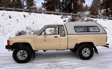 Toyota-pickup-4x4-1985-1