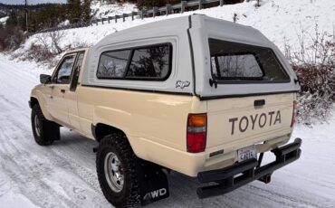 Toyota-pickup-4x4-1985-2
