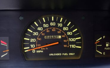 Toyota-pickup-4x4-1985-5