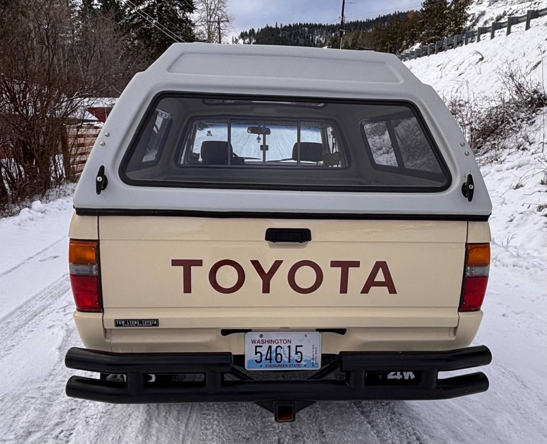 Toyota-pickup-4x4-1985-6