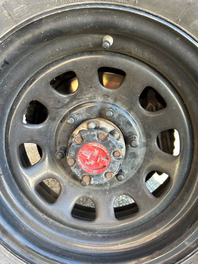 Toyota-pickup-4x4-1991-red-3