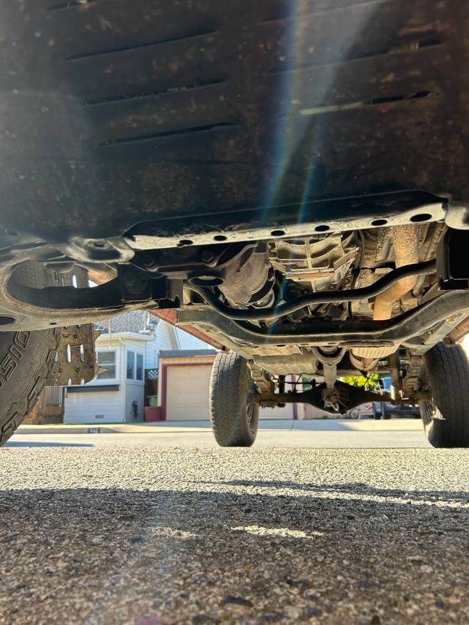 Toyota-pickup-4x4-1991-red-4