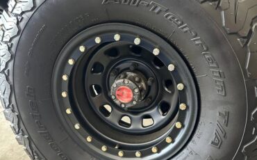 Toyota-pickup-4x4-1991-white-3