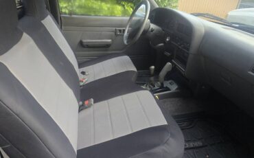 Toyota-pickup-4x4-1993-black-3
