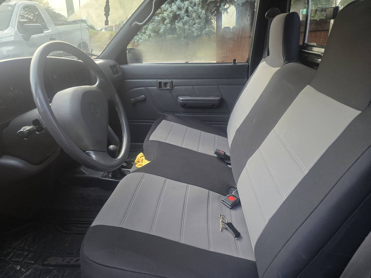 Toyota-pickup-4x4-1993-black-4