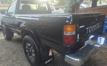 Toyota-pickup-4x4-1993-black-6