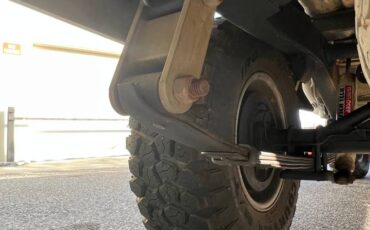 Toyota-pickup-custom-1985-12