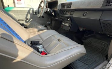 Toyota-pickup-custom-1985-3