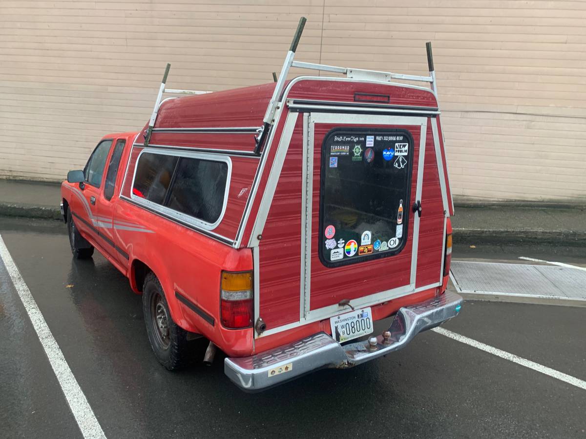 Toyota-pickup-extended-cab-1989-red-1