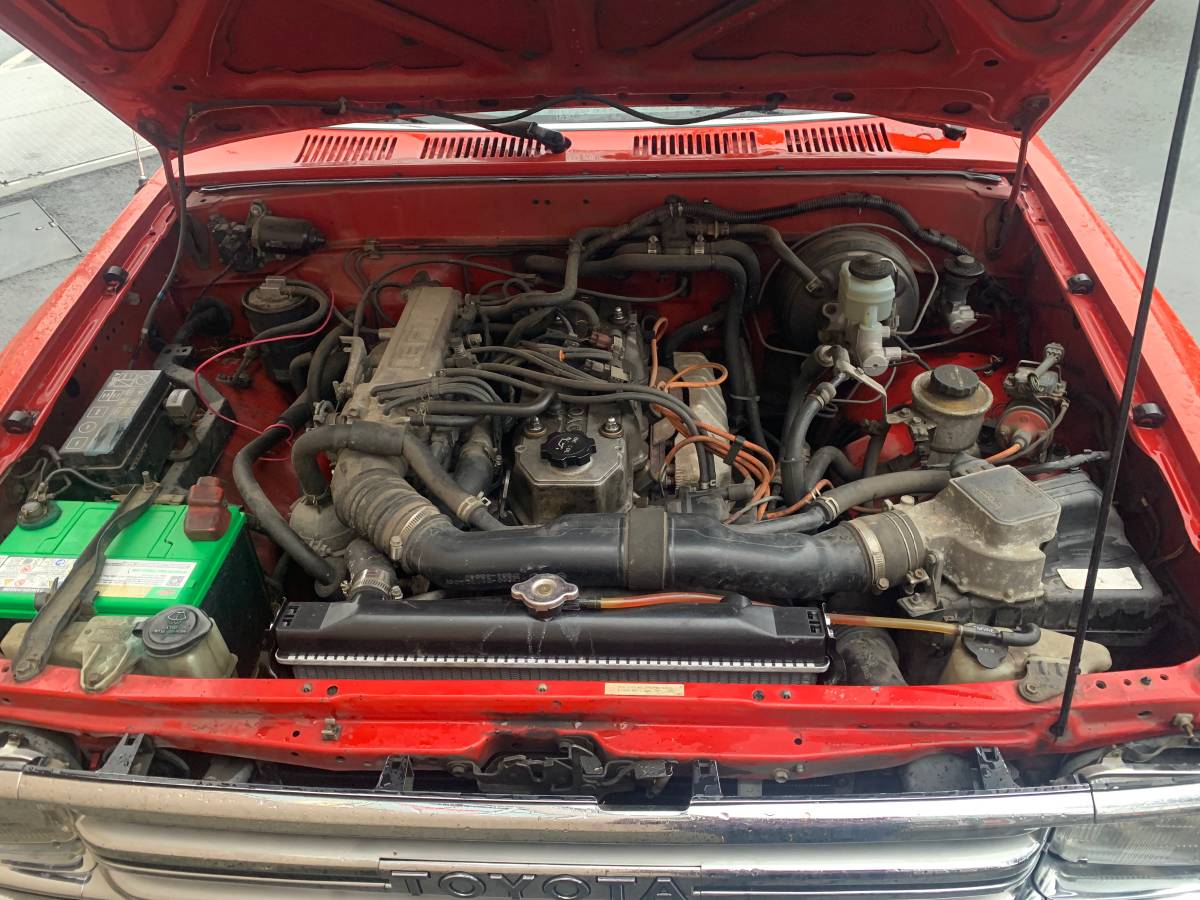 Toyota-pickup-extended-cab-1989-red-10