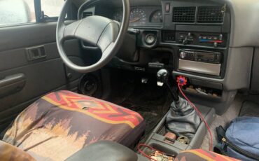 Toyota-pickup-extended-cab-1989-red-3