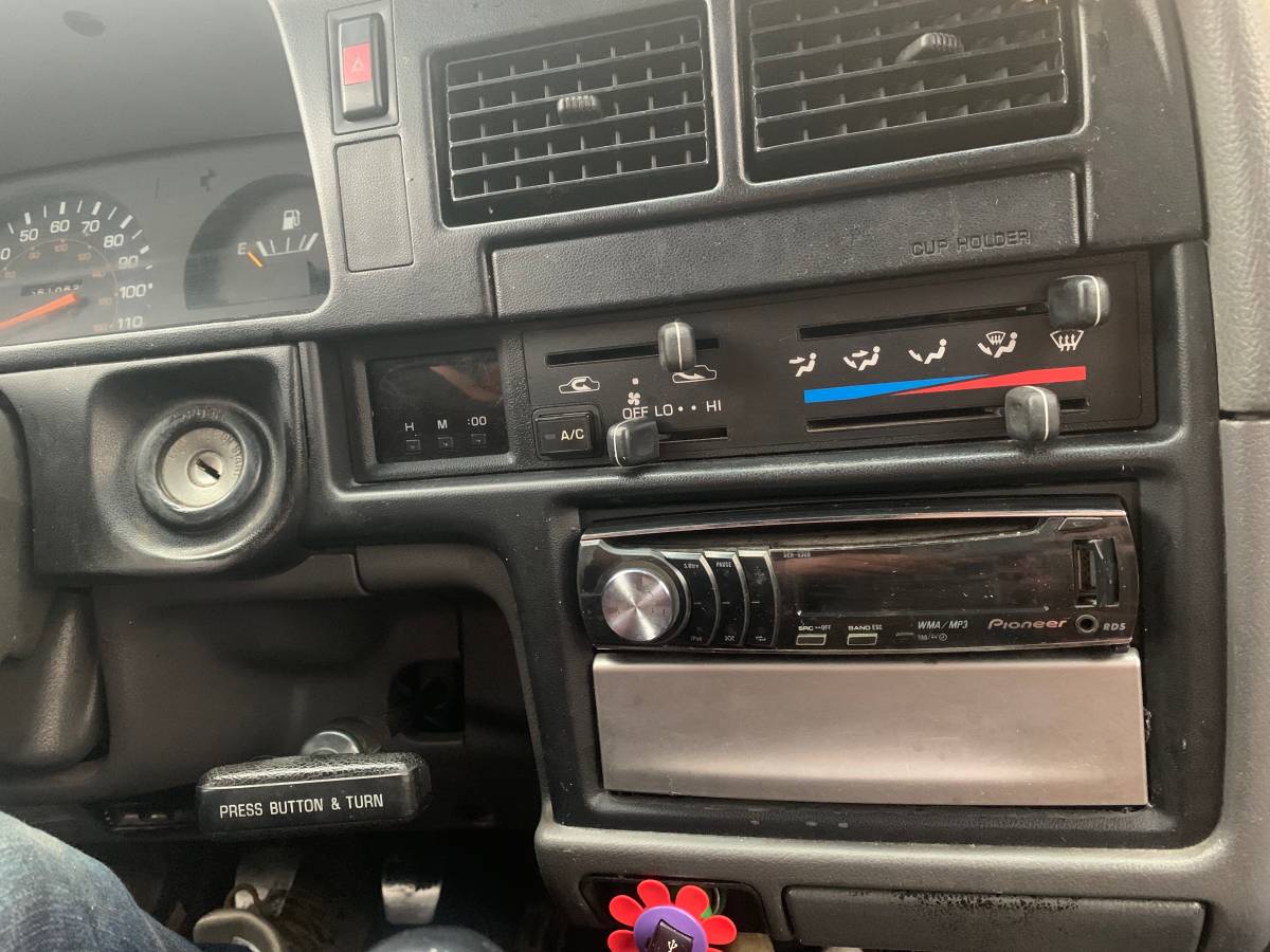 Toyota-pickup-extended-cab-1989-red-6