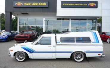 Toyota-pickup-sr5-1981-white-1