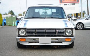 Toyota-pickup-sr5-1981-white-5